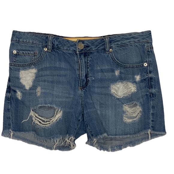 Garage Distressed Shorts with Front Whiskering Size 7 - Picture 1 of 5